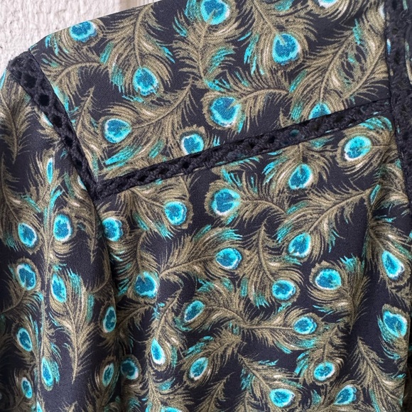 Talbots Peacock Print Blouse XL | Sheer Boho Top | EUC - Picture 4 of 7